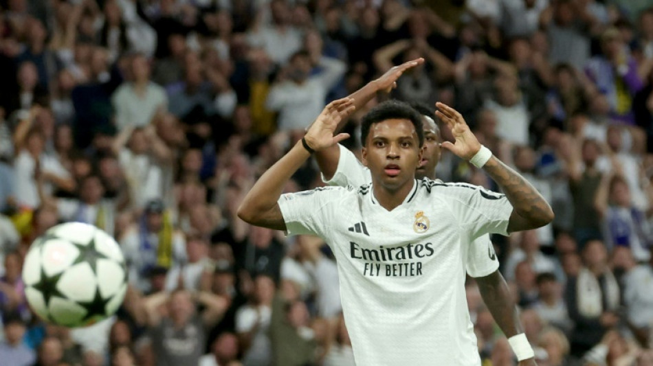 Real Madrid confirma lesão de Rodrygo, que está fora do clássico contra o Barça