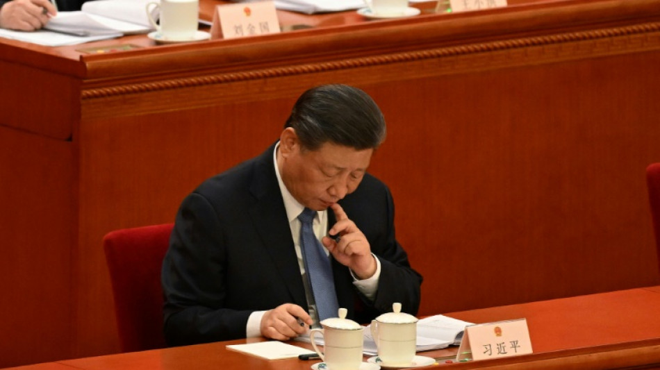 China tightens grip over internet during key political meeting