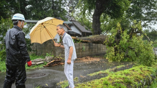 Japon: le typhon Shanshan et ses pluies diluviennes font cinq morts