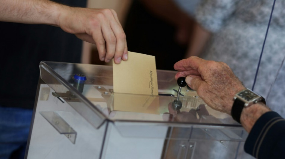 Législatives: l'Outre-mer ouvre le bal du second tour 