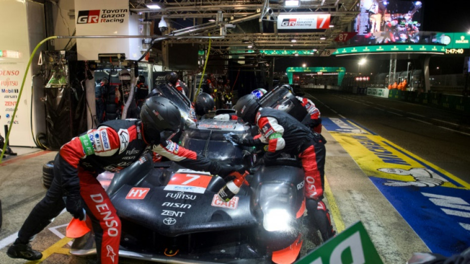 24 Heures du Mans: sous la pluie, Toyota mène la danse mais gare à la concurrence