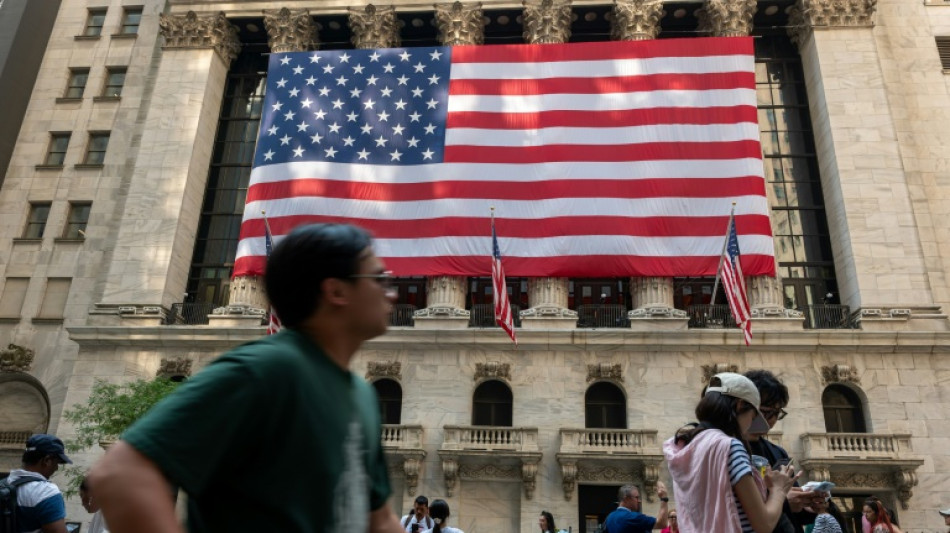 Wall Street ouvre en hausse, soutenue par la chute du pétrole