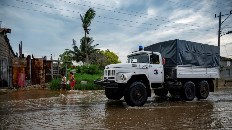 Florida orders evacuations ahead of 'extremely dangerous' Idalia