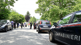 Si rovescia mezzo volontari durante gara auto, un morto