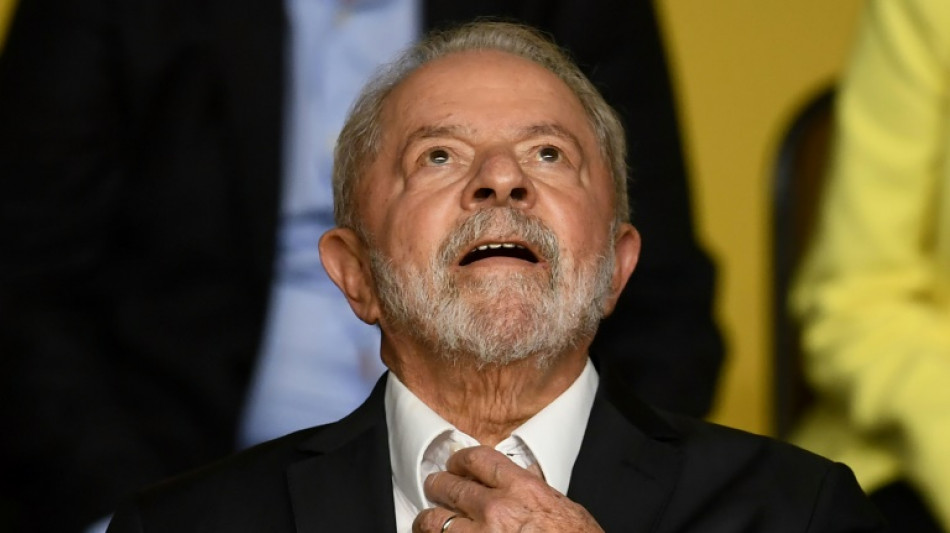 Lula está 'neurologicamente perfeito' após cirurgia na cabeça