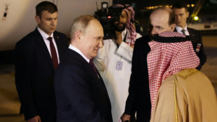 Putin visits Saudi Arabia, UAE on Middle East tour