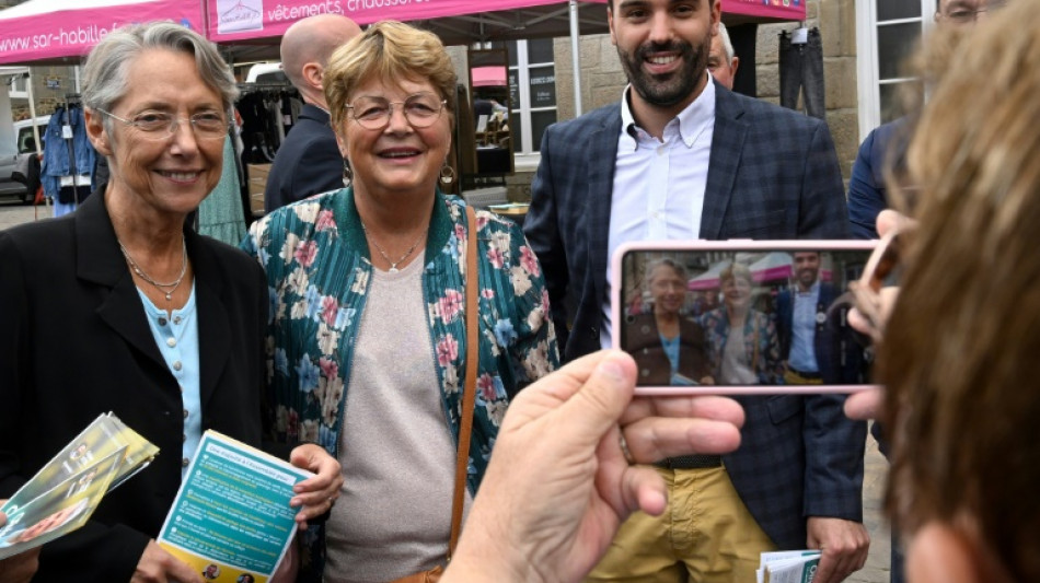 Législatives: la campagne s'achève, les macronistes sans certitude