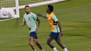 Croacia pasa en penales ante Japón, Brasil con Neymar y bajo la sombra de Pelé ante Corea