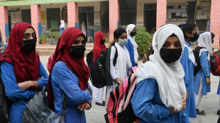 Students ordered to wear masks in smog-hit Lahore