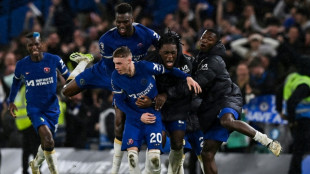 Chelsea vence Manchester United (4-3) de virada com dois gols nos acréscimos