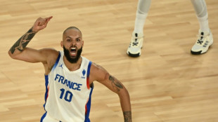 Basket: les Bleus sortent un exploit et le Canada en quarts