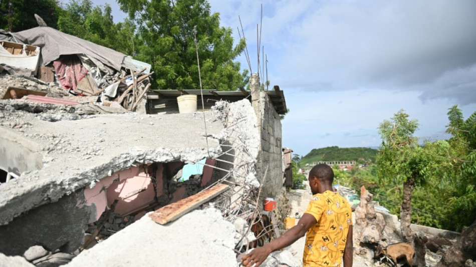 Four dead, several dozen injured in Haiti quake