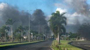 'Balaclavas and big sticks': New Caledonia tourists trapped by riots