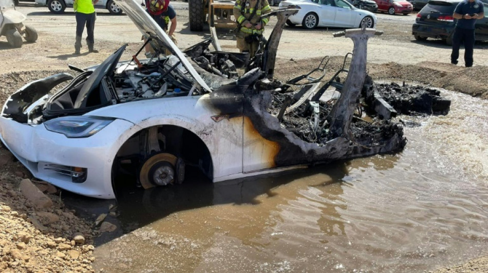 US firefighters adapt to 'new hazards' in electric car blazes