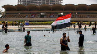 Tens of thousands pray in show of force by Iraq cleric Sadr