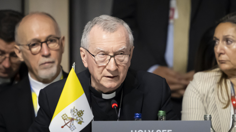 Card. Parolin, Viganò deve rispondere dei suoi atteggiamenti