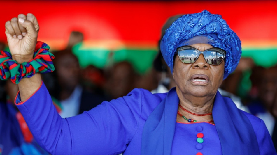 La primera presidenta electa de Namibia afirma "haber roto el techo de cristal"