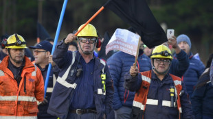 El acero chino, la "bomba atómica" que amenaza a la industria siderúrgica de América Latina