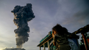 Eruption d'un volcan en Indonésie: 500 personnes évacuées, des milliers refusent