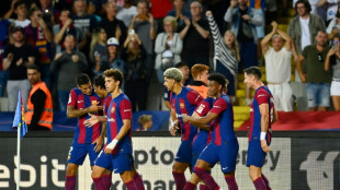 Barcelona bate Celta de virada e dorme na liderança do Espanhol