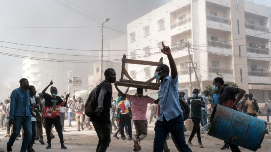 Senegal's Sall facing heavy pressure to end political crisis