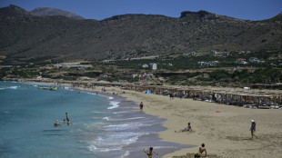 Foreign tourism to Greece up but below pre-Covid peak