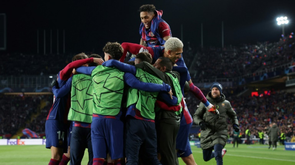 Barcelona vence Napoli (3-1) e vai às quartas da Champions