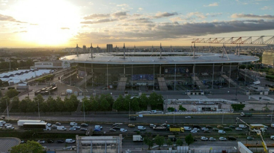 Paris readies for Liverpool fan invasion