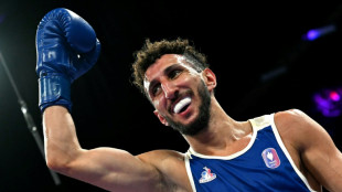 Boxe: Sofiane Oumiha qualifié pour les demi-finales (63,5 kg), médaille assurée