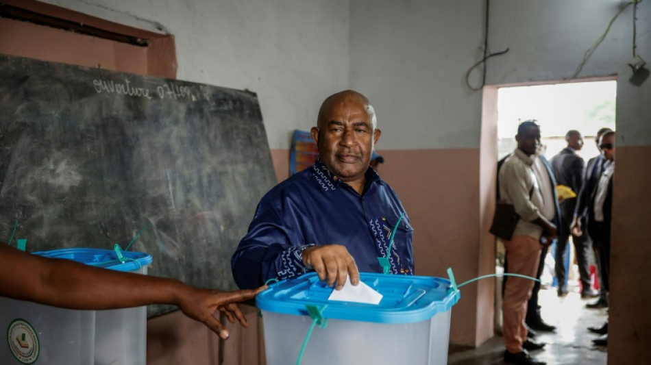 Comoros votes as controversial president predicts first round win