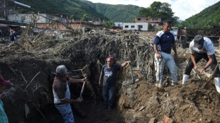 Desesperanza en búsqueda de sobrevivientes de deslave en Venezuela