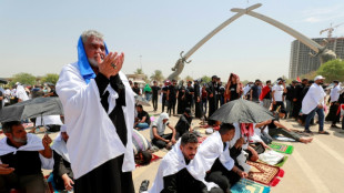 In new power play, Iraq's Sadr mobilises supporters for mass prayer