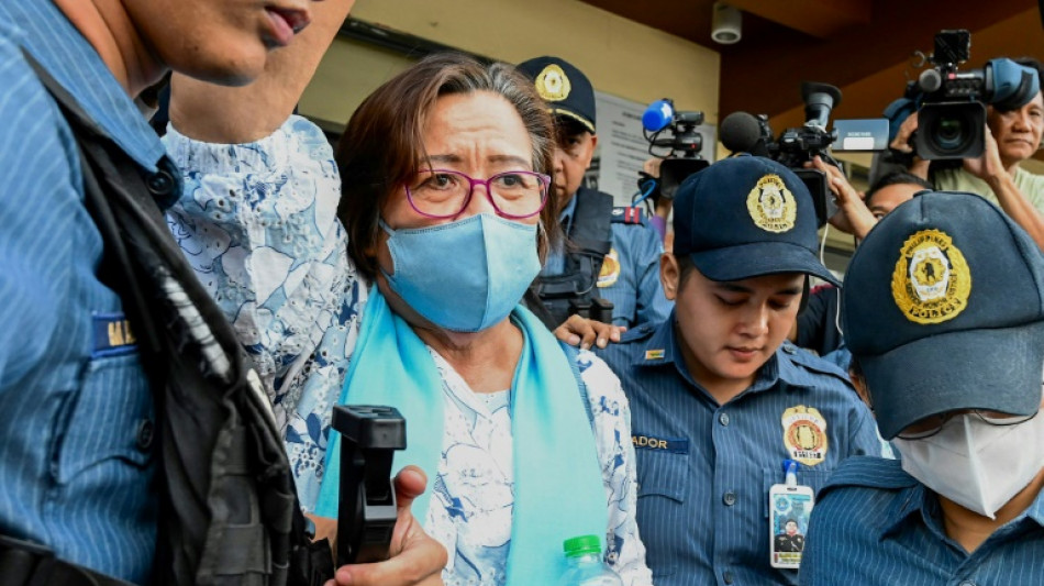 Jailed Philippine rights campaigner de Lima granted bail