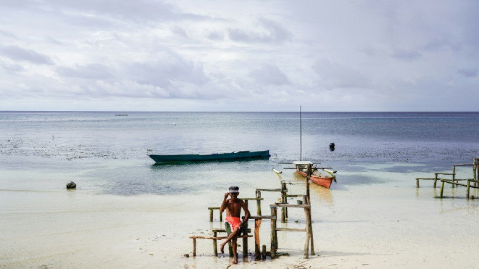 Indonésie: mer amère pour les pêcheurs nomades Bajau