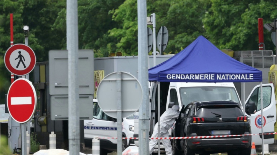 Massive manhunt after French prison officers killed, inmate escapes in ambush