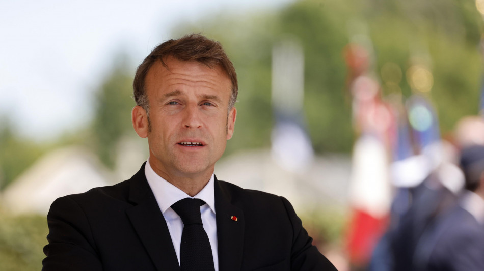 Macron esclude dimissioni qualunque sia l'esito del voto