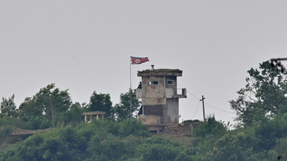 Norte-coreano deserta para o Sul depois de atravessar a fronteira militarizada