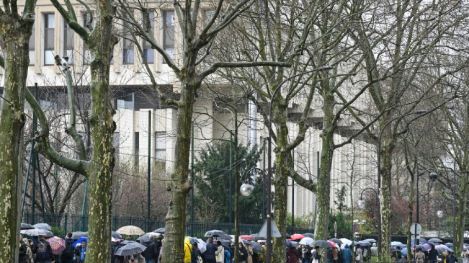 At Russian embassy in Paris, thousands turn out for vote