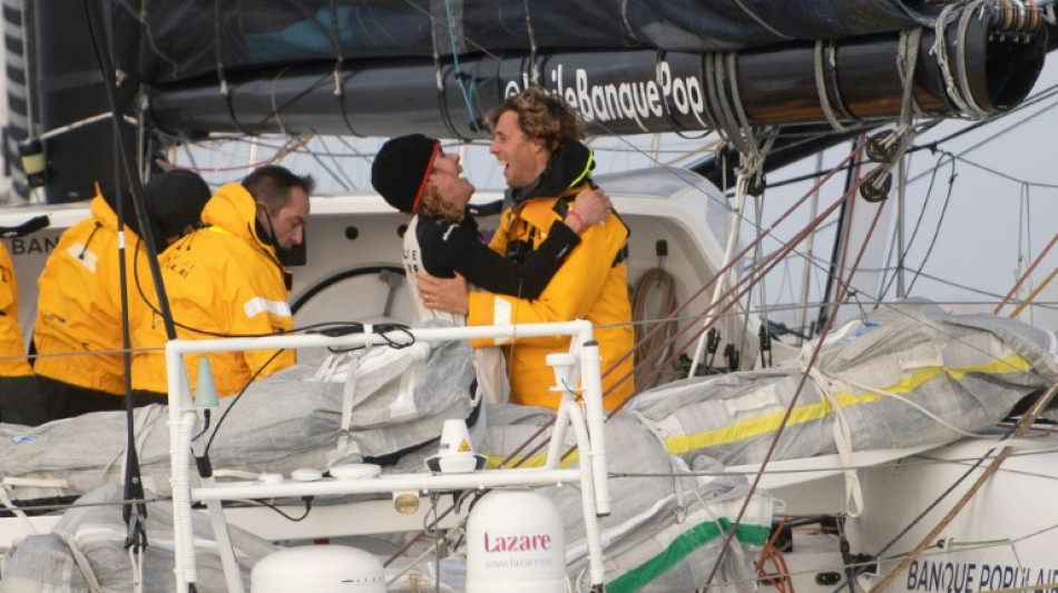 Vendée Globe: "Nous n'avons jamais triché", assurent Crémer et Le Turquais