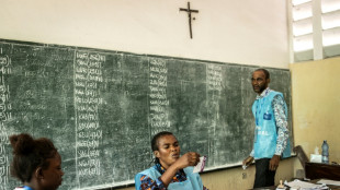 DR Congo in second day of voting after chaotic start