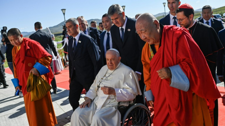 Be 'good citizens', Pope tells Chinese Catholics during Mongolia visit