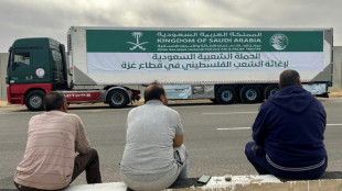 Aid-truck drivers hope truce will end long wait to enter Gaza