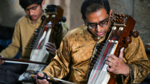 Sound of Mughal-era sarangi instrument fading away in Pakistan