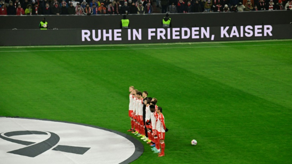 Décès de Beckenbauer: chanson, maillot spécial, minute de silence, le Bayern salue son "Kaiser"