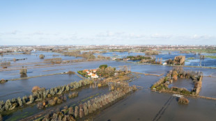 Inondations: accalmie temporaire dans le Pas-de-Calais, les habitants exténués