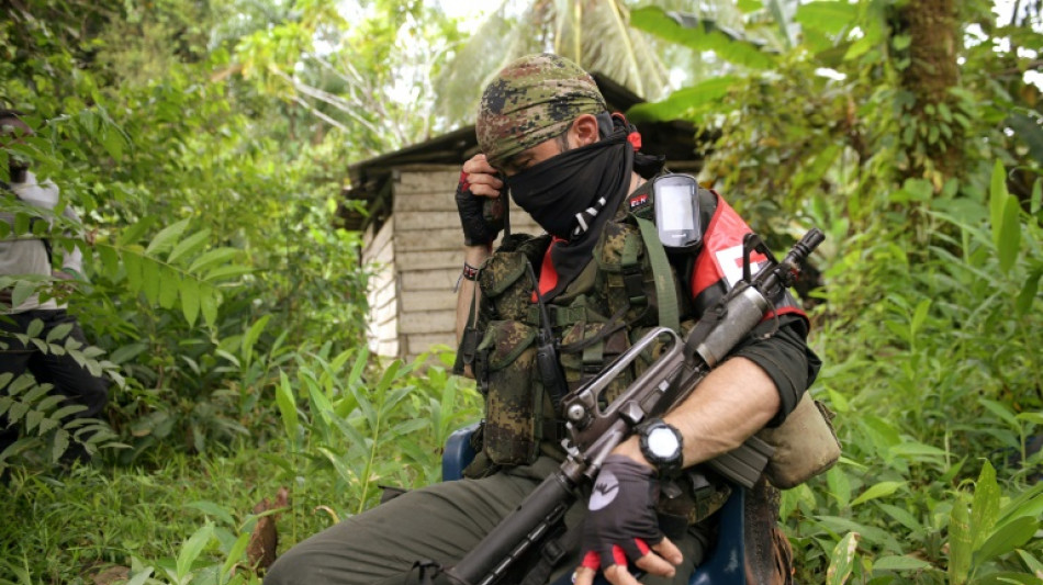 In the Colombian jungle with ELN rebels