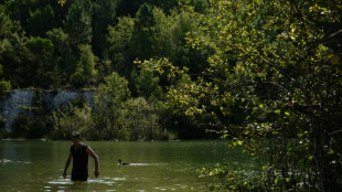 Gironde: sous une chaleur "horrible", un étang interdit attire les baigneurs