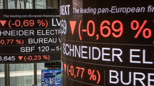 Borsa: l'Europa chiude in rosso, Francoforte -1%