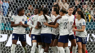 França vence Panamá (6-3) e vai às oitavas da Copa feminina como líder do grupo do Brasil