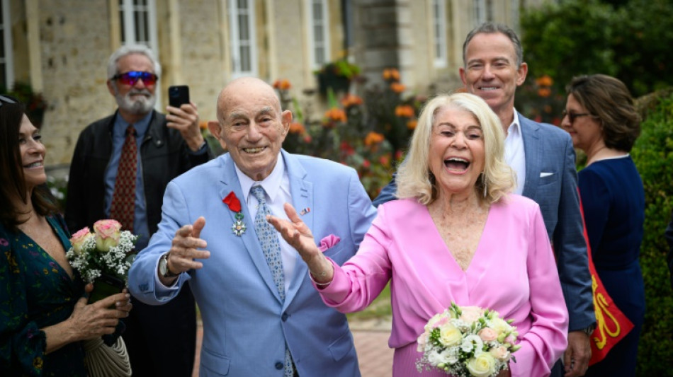 WWII veteran, 100, marries sweetheart, 96, in Normandy after D-Day events